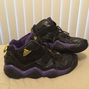 Adidas men’s size 11 Kobe Bryant sneakers